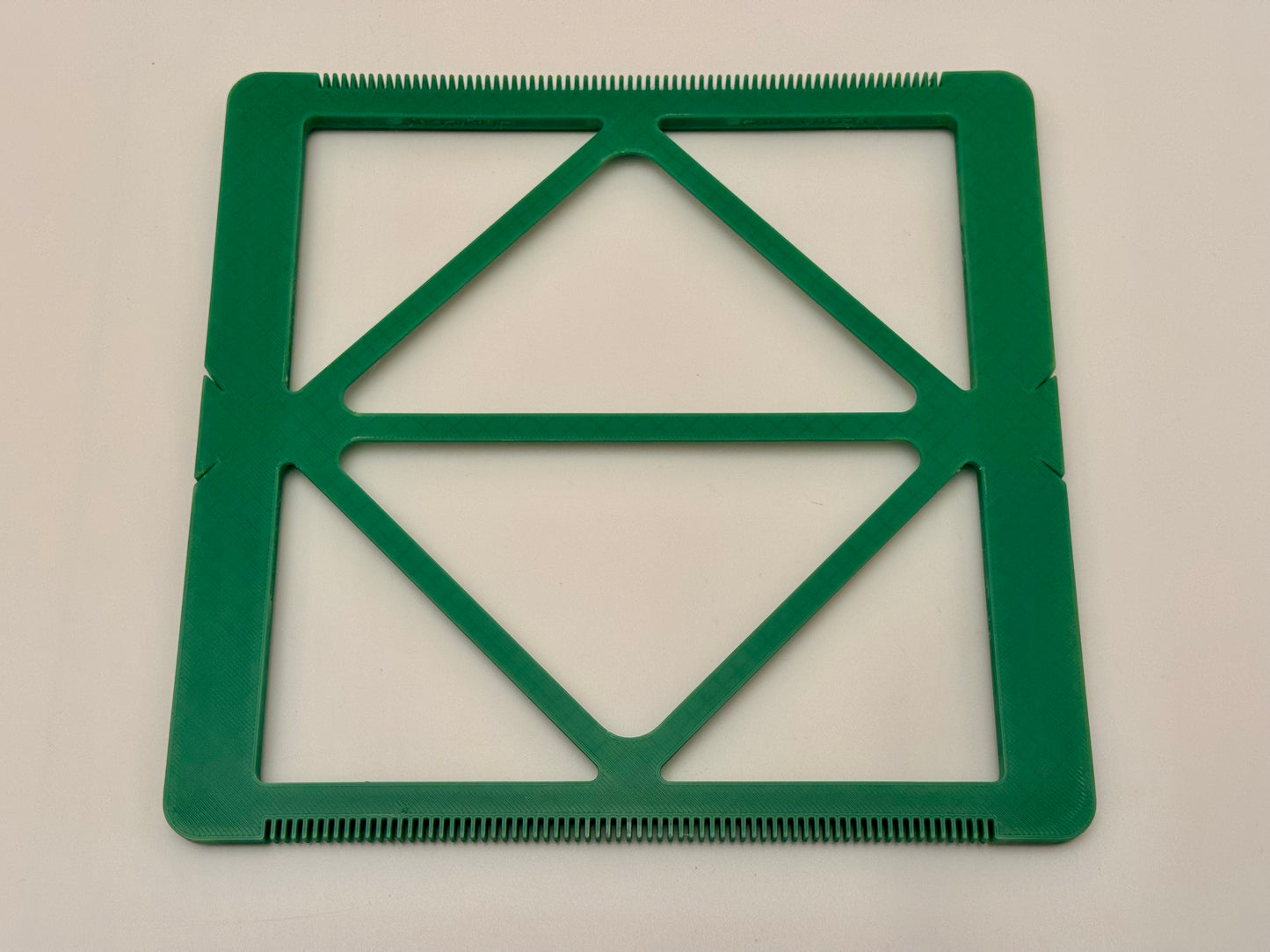 PROTOTYPE Pocket Loom Weaving Kit 7"x7" 10-dent