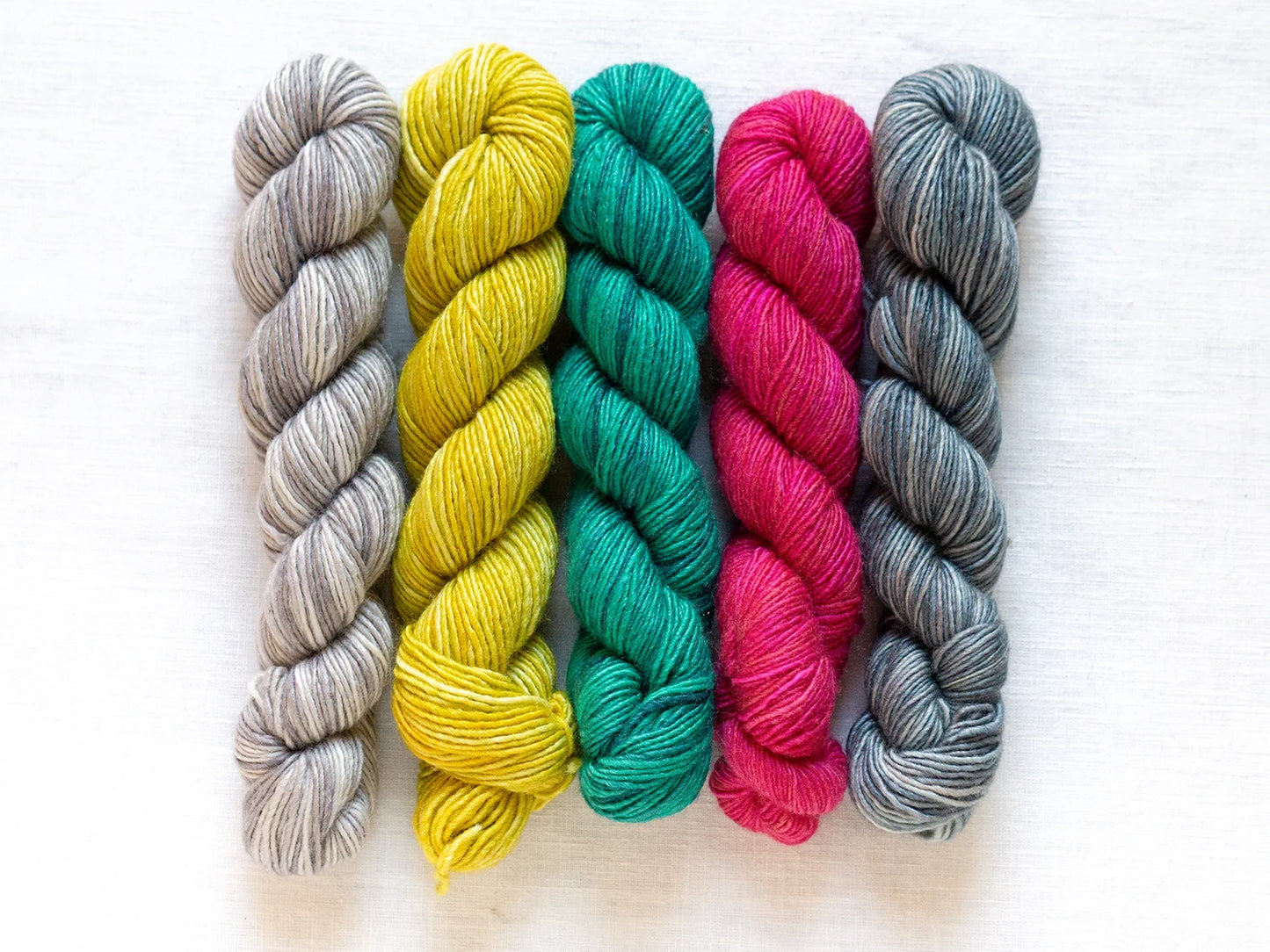 PREORDER Manos del Uruguay Fino