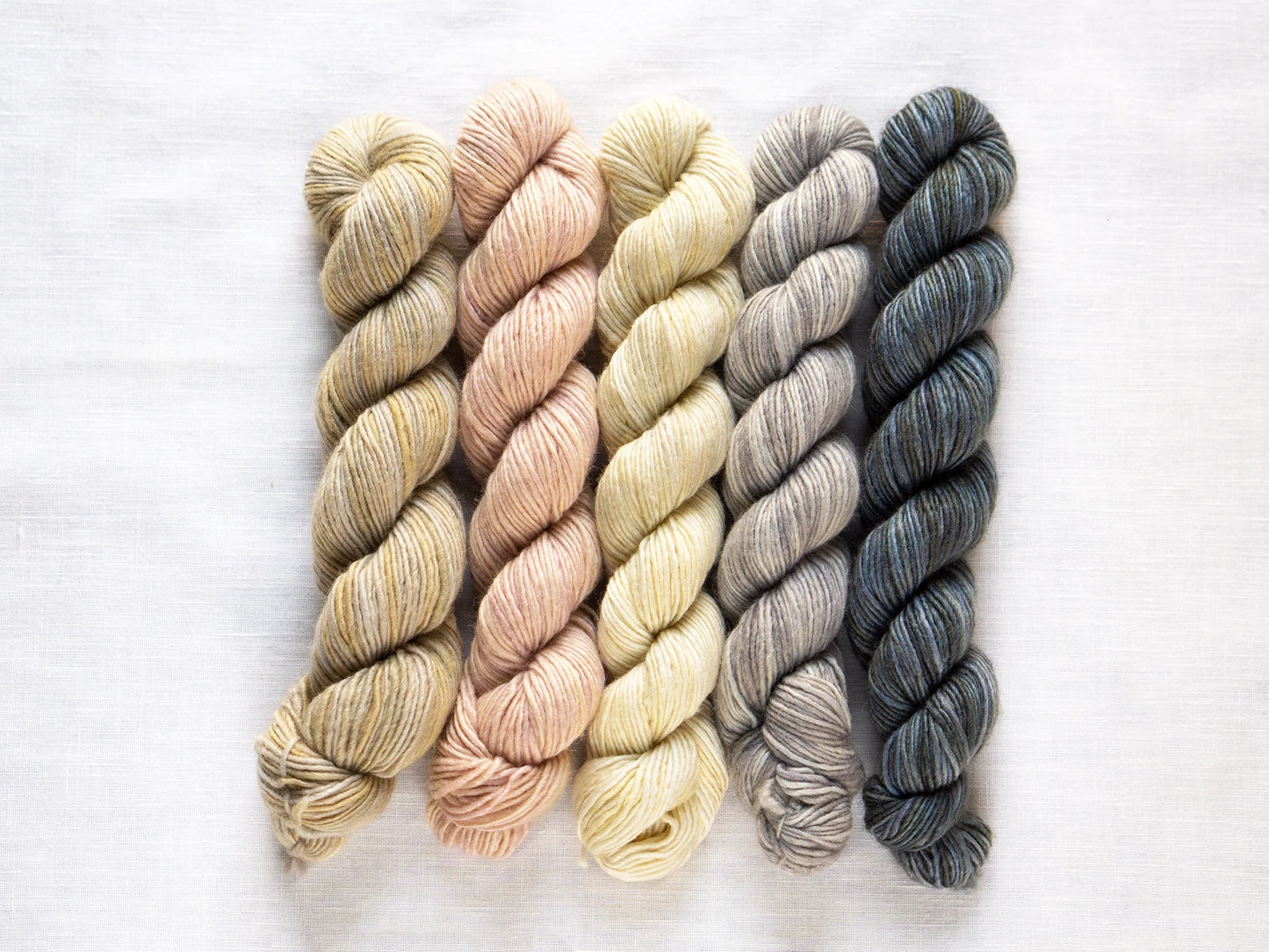 PREORDER Manos del Uruguay Fino