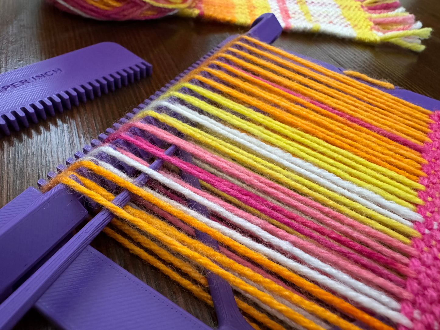 Pocket Loom Weaving Kit 4"x4" 8-dent