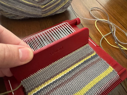 Pocket Loom Weaving Kit 4"x4" 12-dent