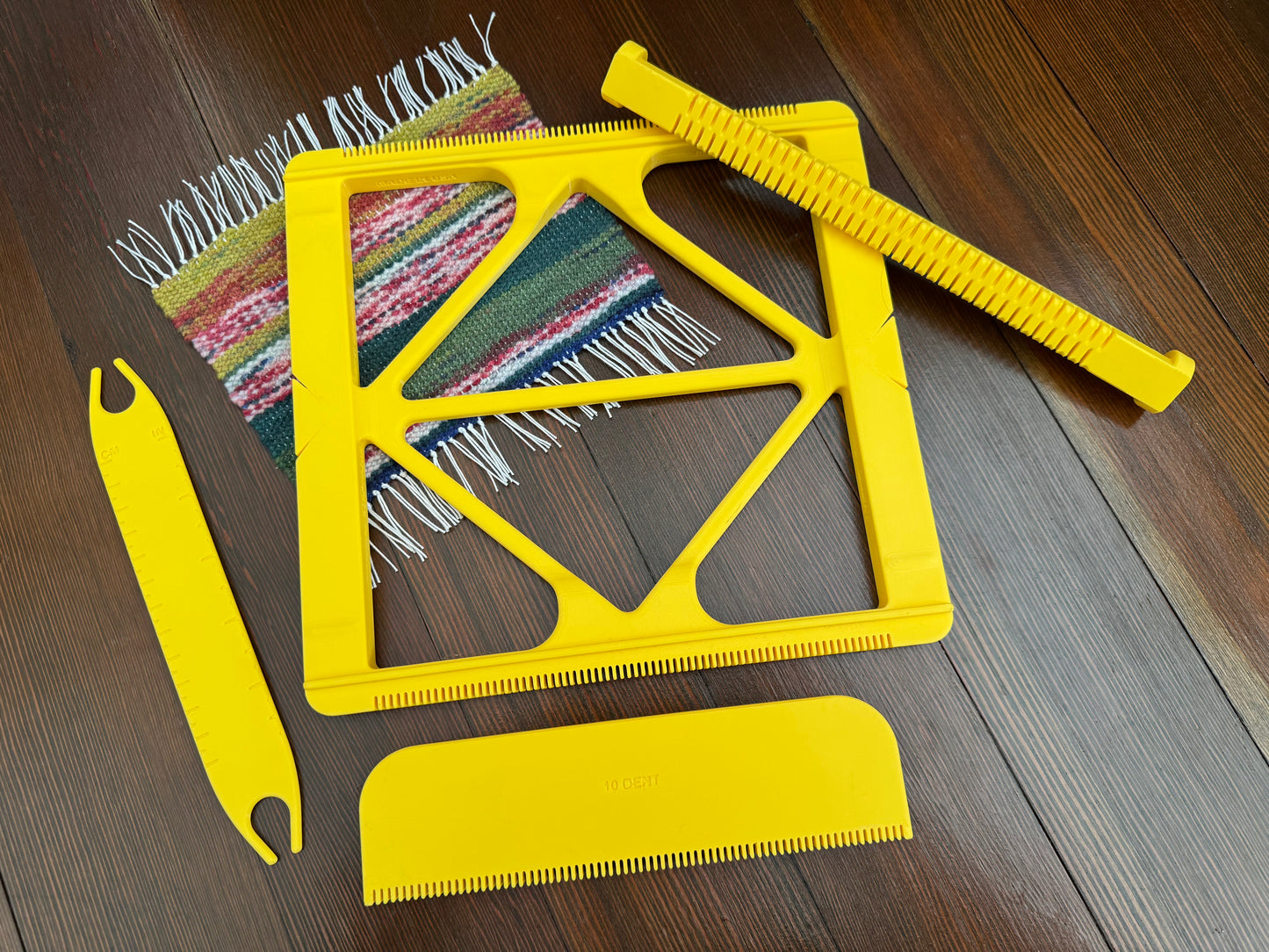 Pocket Loom Weaving Kit 7"x7" 10-dent