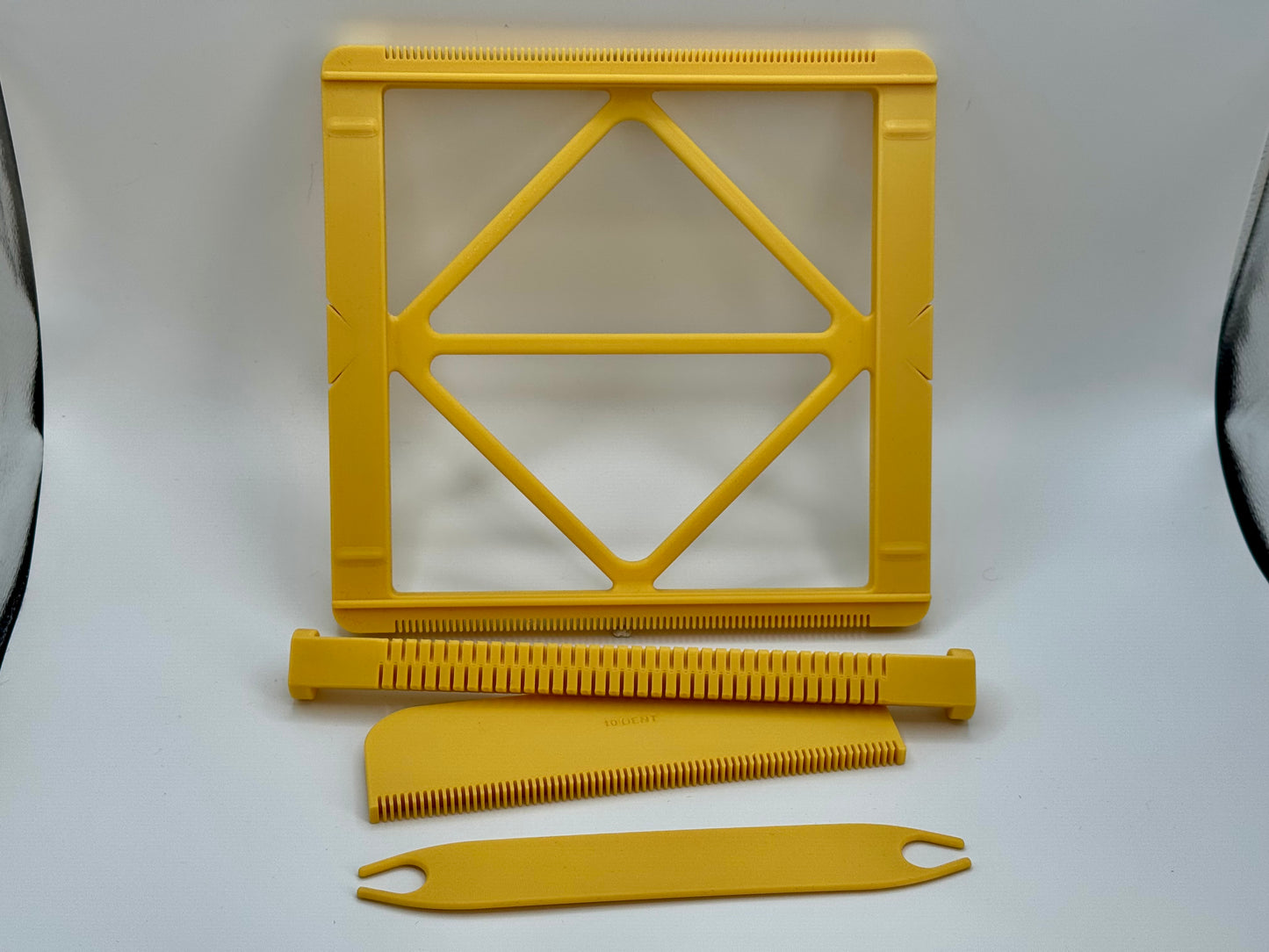PROTOTYPE Pocket Loom Weaving Kit 7"x7" 10-dent